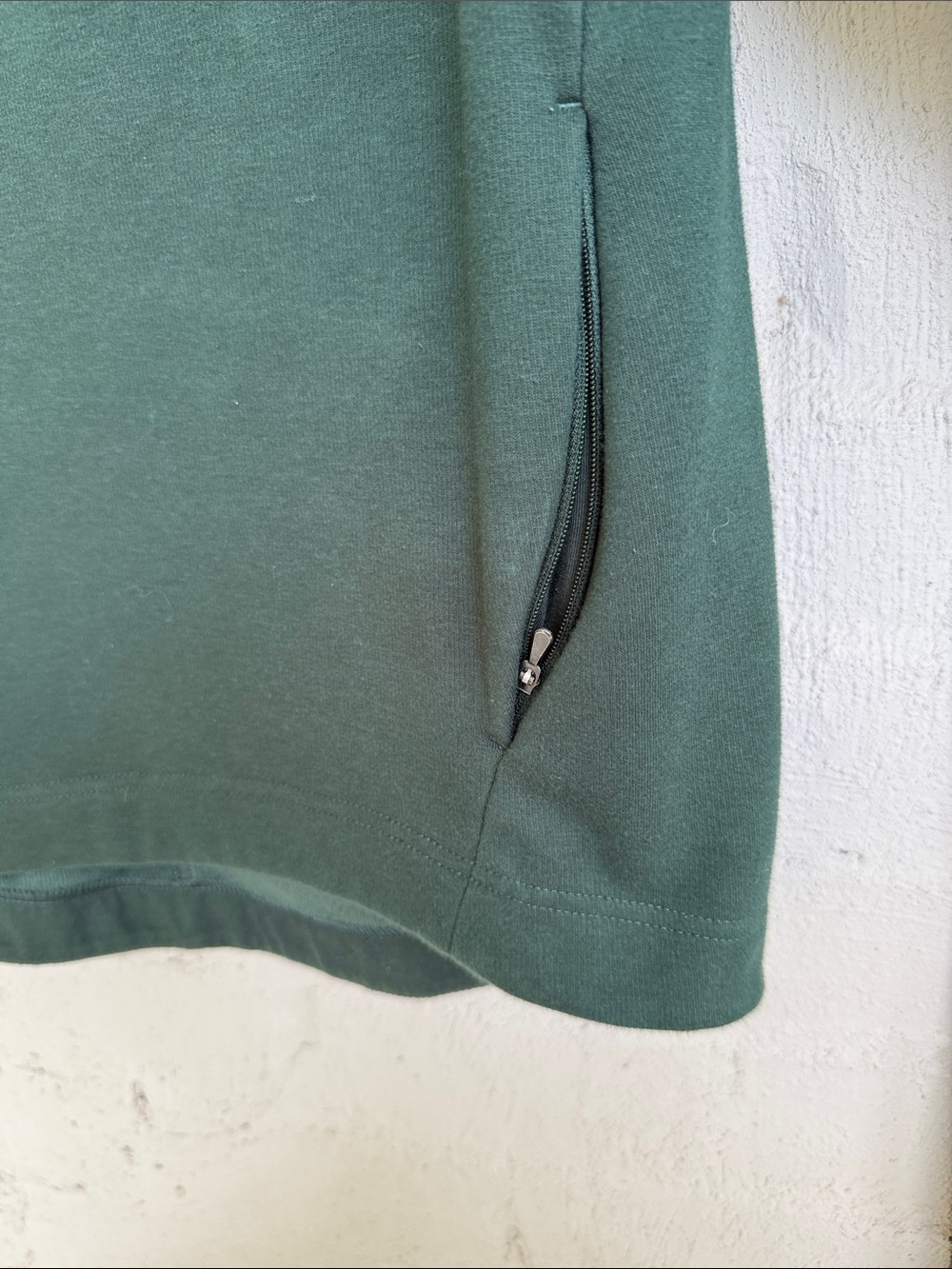 Athleta Cozy Karma Twist Neck Sweatshirt Seaweed Snack Size Small - Picture 6 of 15
